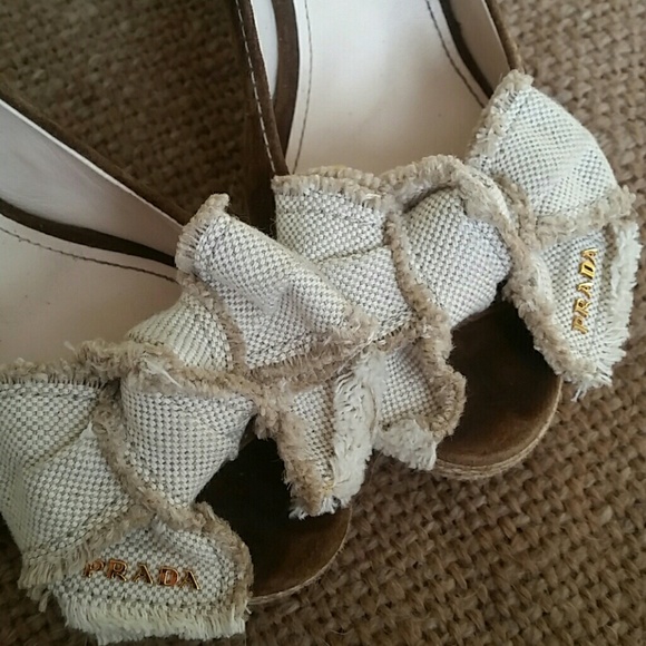 Prada  cute  bow wedges - Picture 8 of 8